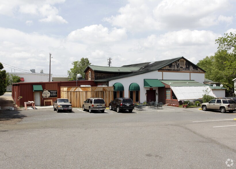 Primary Photo Of 9200 Goodman Rd, Olive Branch Restaurant For Lease