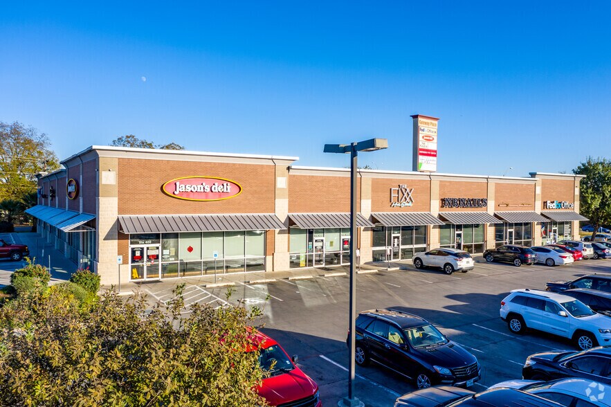 More Photos Of 280 N Business Ih 35, New Braunfels Unknown For Lease
