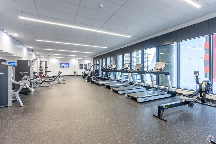 More Photos Of 11130 86 Av NW, Edmonton Apartments For Lease