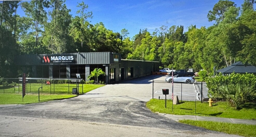 Primary Photo Of 11330 Tamiami Trl E, Naples Freestanding For Lease