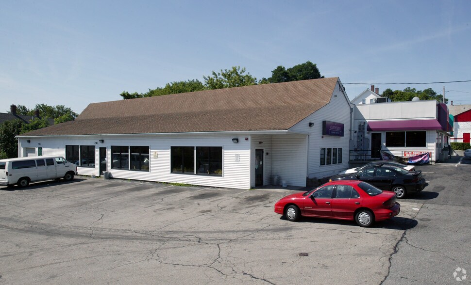 More Photos Of 202-204 S Main St, Woonsocket Freestanding For Lease