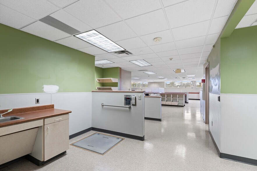 More Photos Of 1123 N Main Ave, San Antonio Medical For Sale