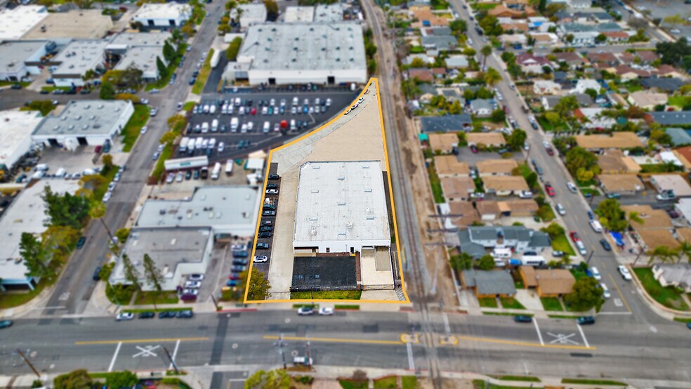 More Photos Of 2602 Halladay St, Santa Ana Warehouse For Sale