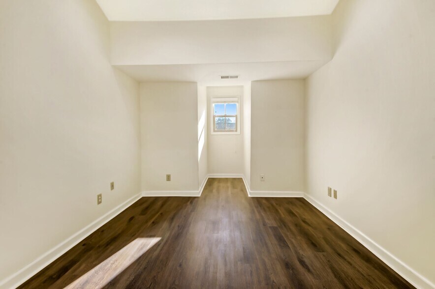 More Photos Of 1146 Walker Rd, Great Falls Medical For Sale