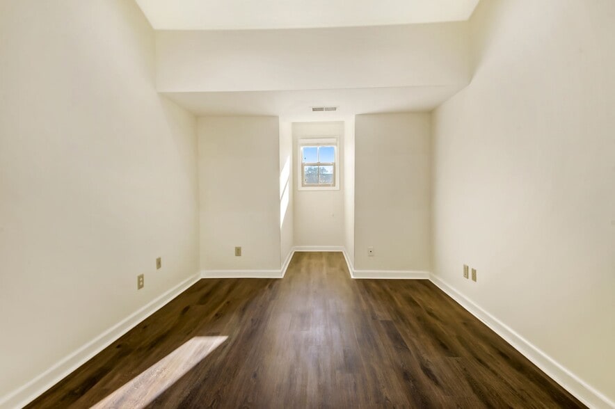 More Photos Of 1146 Walker Rd, Great Falls Medical For Sale