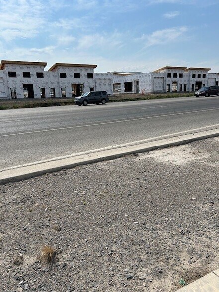 More Photos Of 1750 N Redwood Rd, Saratoga Springs Unknown For Lease