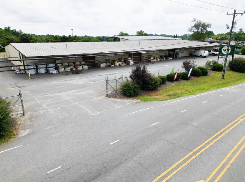 More Photos Of 3425 Thomasville Rd, Winston-Salem Warehouse For Sale