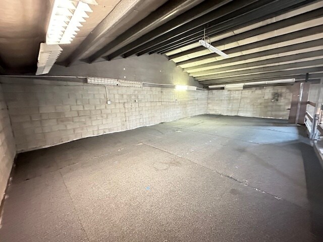More Photos Of 427 Troy Rd, Moscow Warehouse For Sale