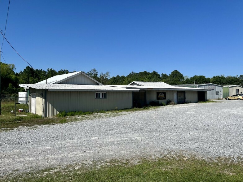 Primary Photo Of 8320 Lillian Hwy, Pensacola Warehouse For Lease