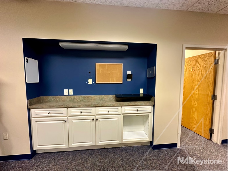 More Photos Of 2201 Ridgewood Rd, Wyomissing Medical For Sale