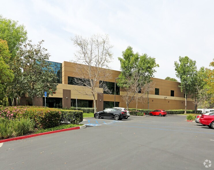 More Photos Of 25 Empire Dr, Lake Forest Light Distribution For Lease