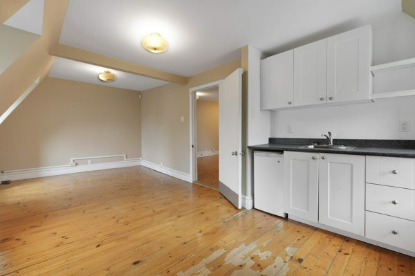More Photos Of 113 Murray St, Ottawa Office For Sale