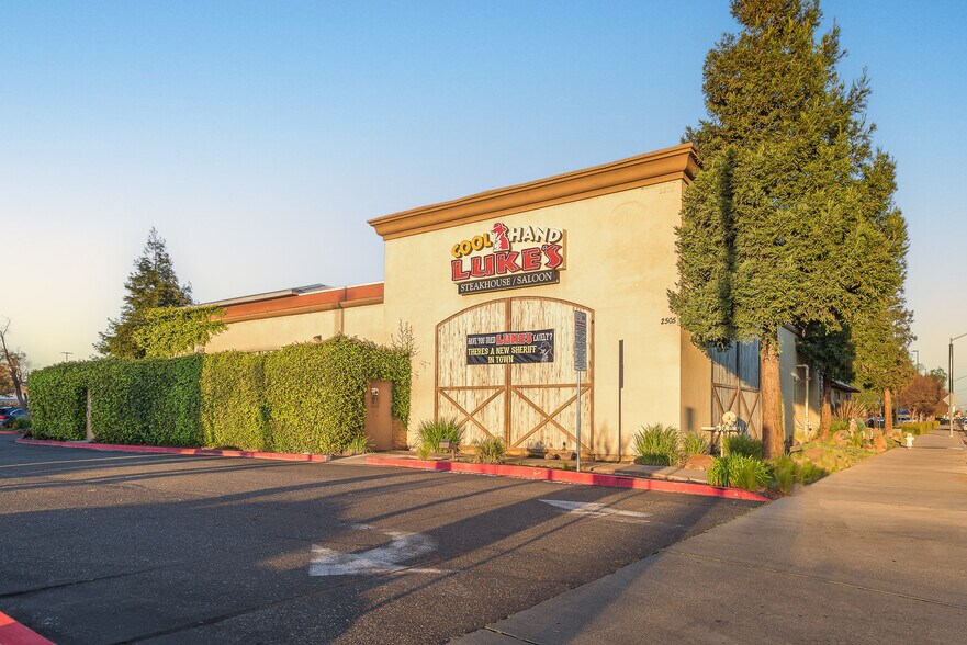 More Photos Of 2505 Patterson Rd, Riverbank Restaurant For Sale