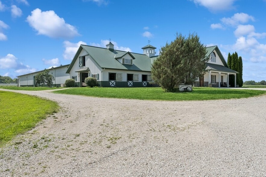 More Photos Of W1800 County Road B, Genoa City Specialty For Sale