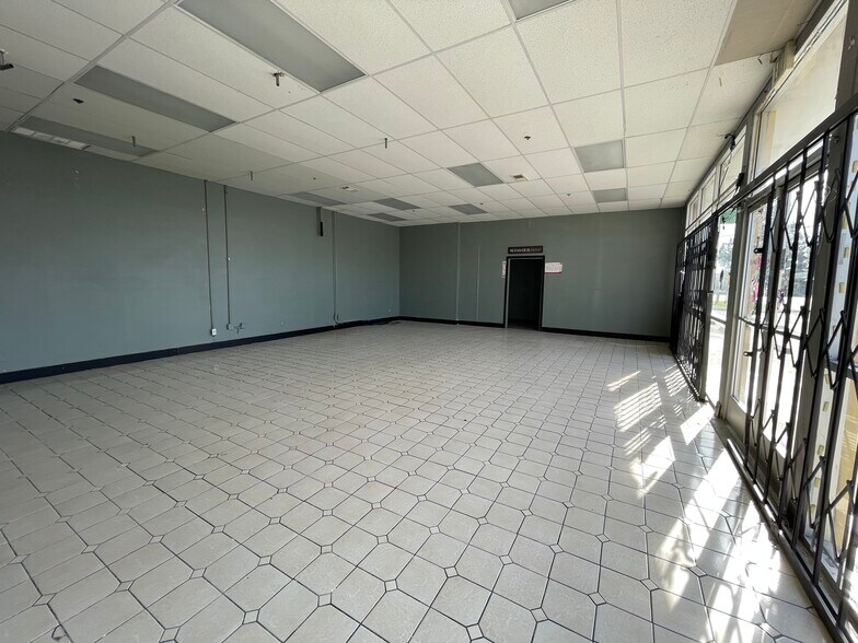 More Photos Of 109 S State St, San Jacinto Unknown For Lease