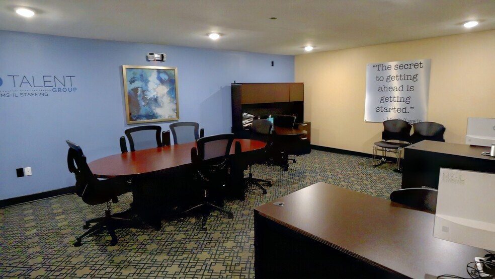 More Photos Of 710 E 64th St, Indianapolis Office For Lease