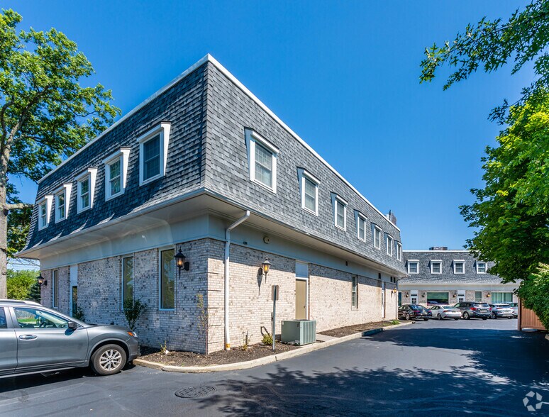 More Photos Of 2-8 S Kinderkamack Rd, Montvale Storefront Retail Office For Lease