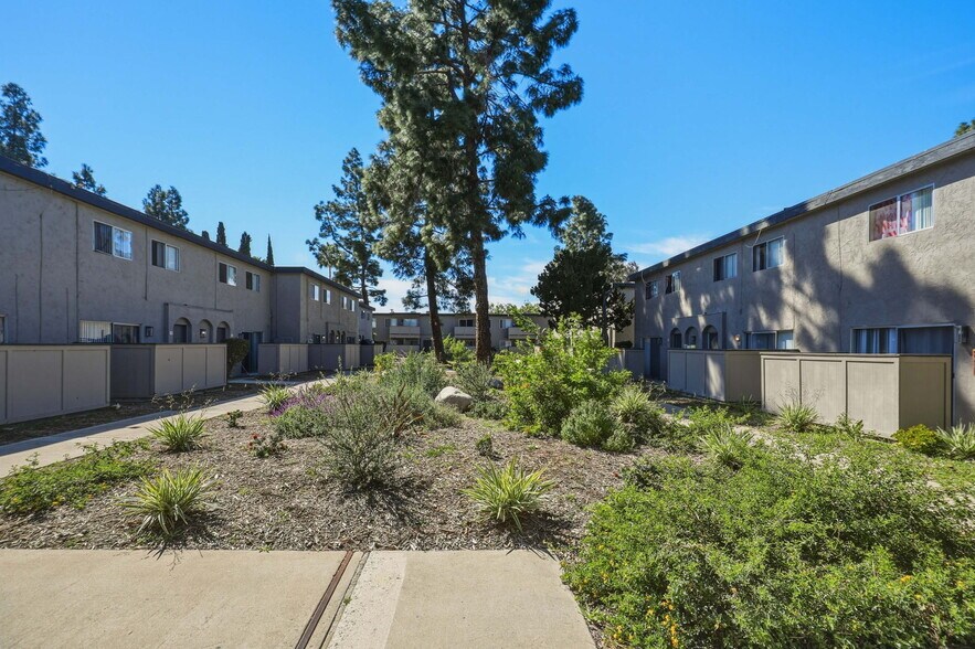 More Photos Of 725 N Fig St, Escondido Apartments For Sale