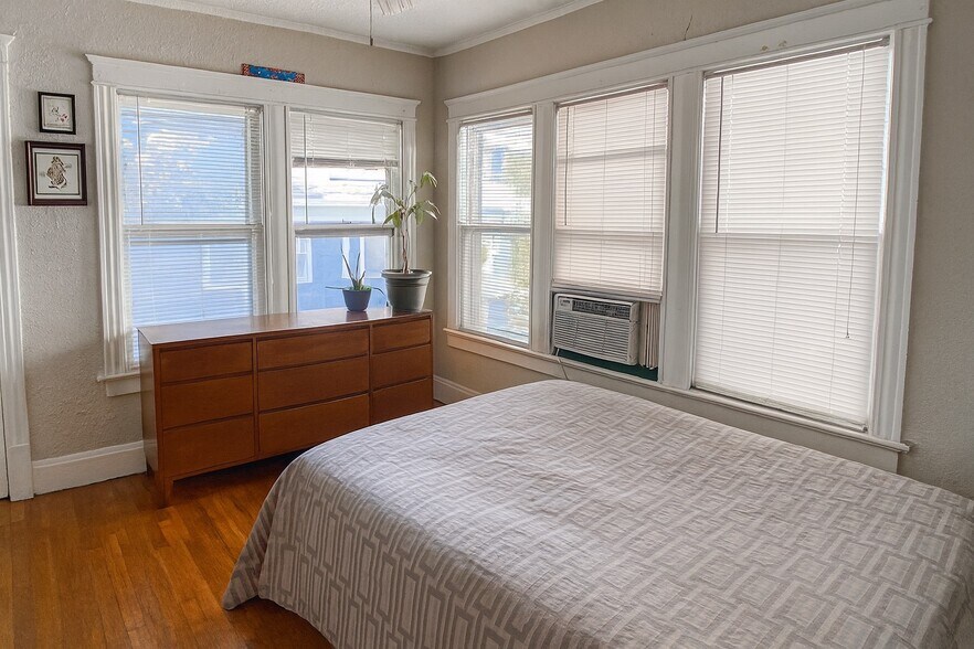 More Photos Of , Kansas City Multifamily For Sale