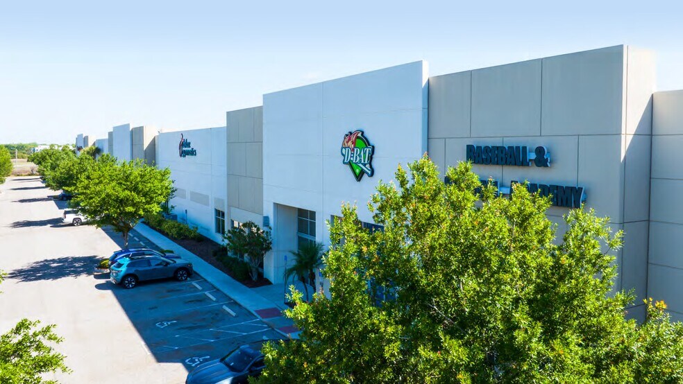 More Photos Of 351 30th St SE, Tampa Warehouse For Sale