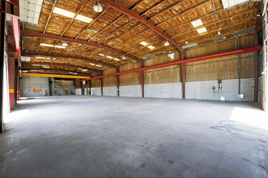 More Photos Of 2434 Etring Ave, Corpus Christi Warehouse For Sale