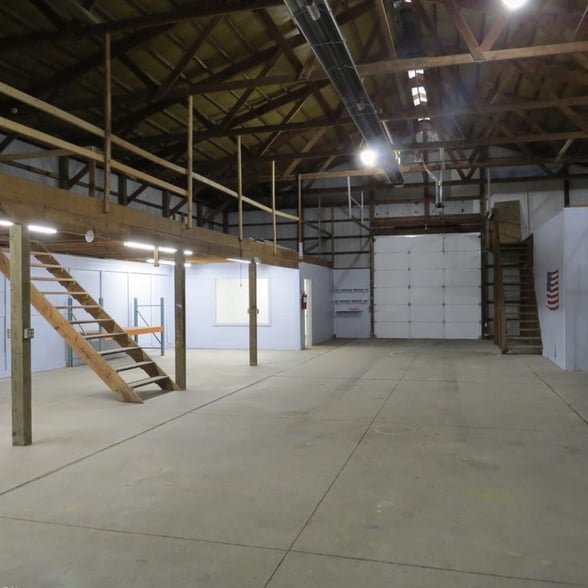 More Photos Of 1228 W 15th St, Lorain Freestanding For Lease