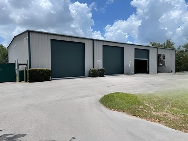 Primary Photo Of 1505 E Hooker St, Bartow Auto Repair For Sale