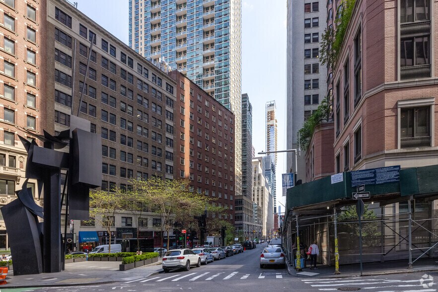 More Photos Of 83 Maiden Ln, New York Office For Lease