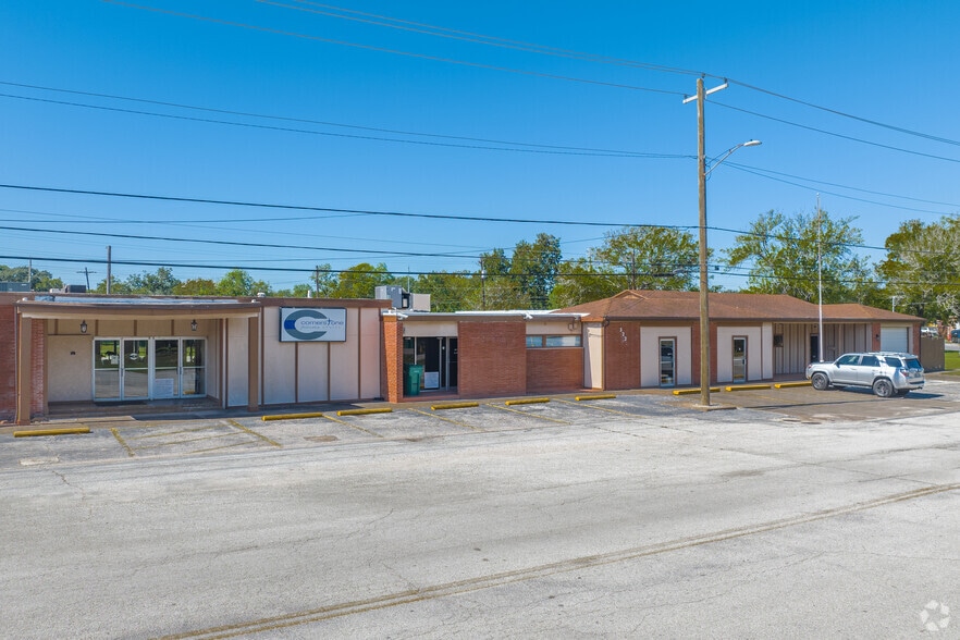 More Photos Of 322 Laurel St, La Marque Freestanding For Sale