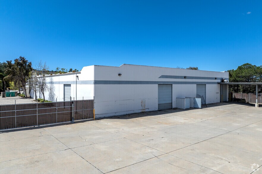 More Photos Of 2425 La Mirada Dr, Vista Manufacturing For Lease