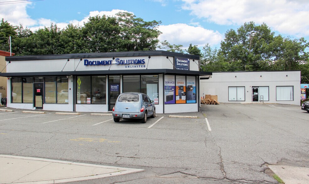 More Photos Of 72-76 Route 59, Spring Valley Freestanding For Lease