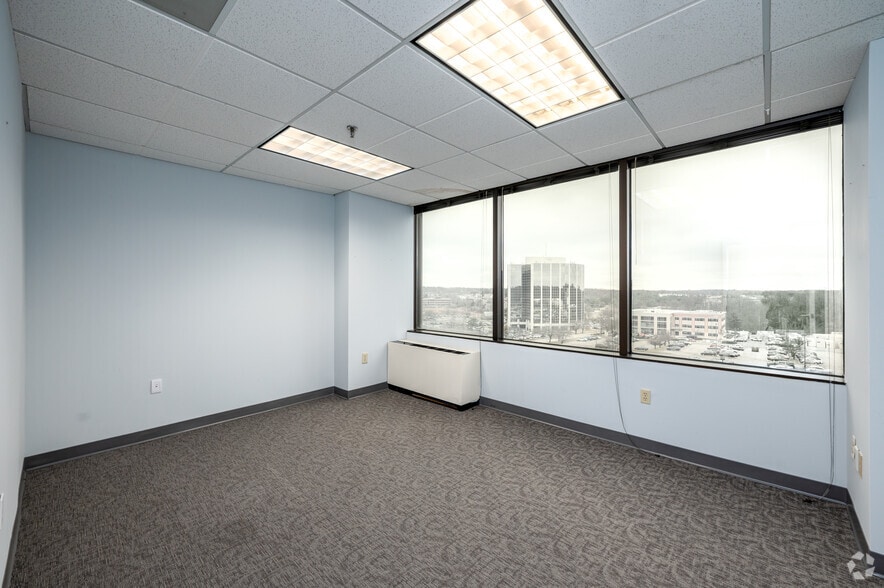 Photo of 9th Floor Ste 910