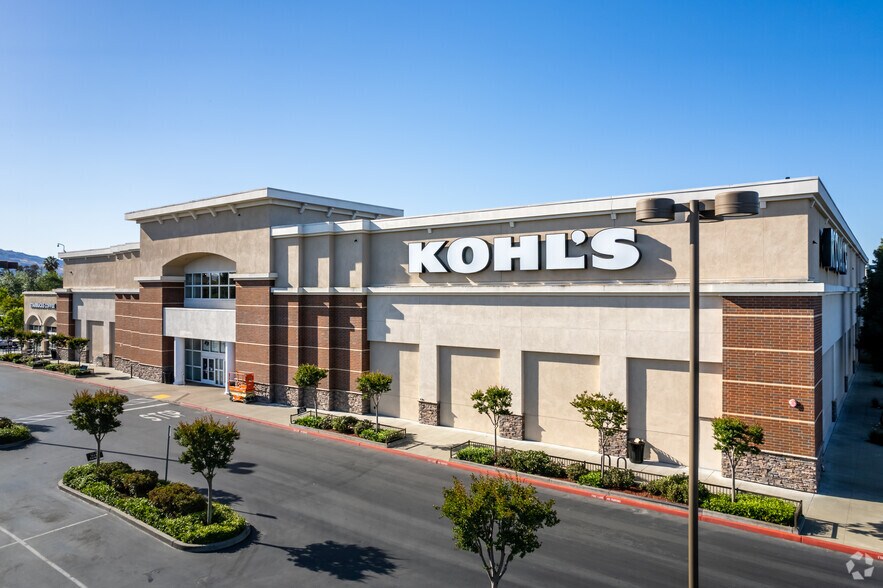 Primary Photo Of 2302 Monument Blvd, Pleasant Hill Department Store For Sale