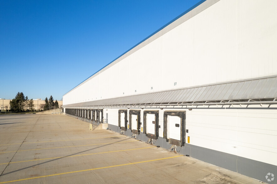 More Photos Of 2460 Brodhead Rd, Bethlehem Distribution For Lease