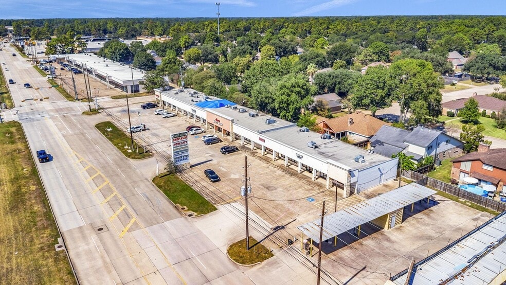More Photos Of 10706-10728 Grant Rd, Houston Unknown For Lease