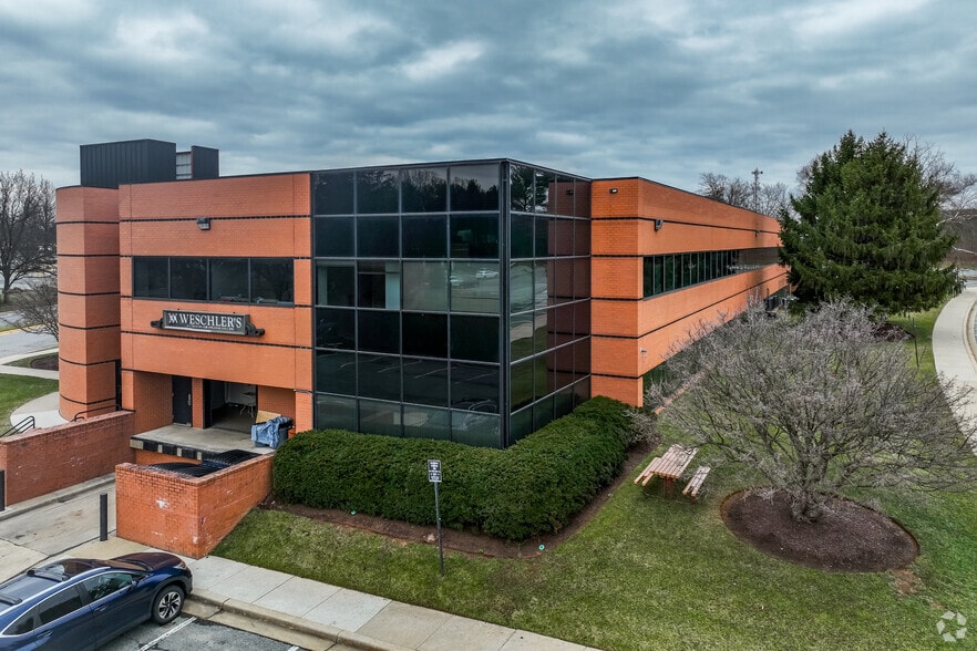 More Photos Of 40 W Gude Dr, Rockville Office For Sale