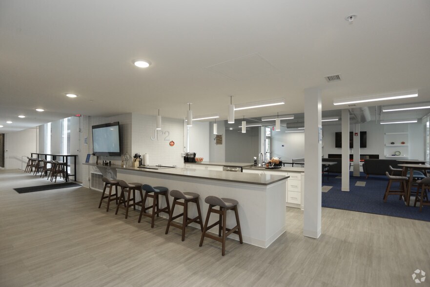 More Photos Of 5220 Troost Ave, Kansas City Apartments For Sale