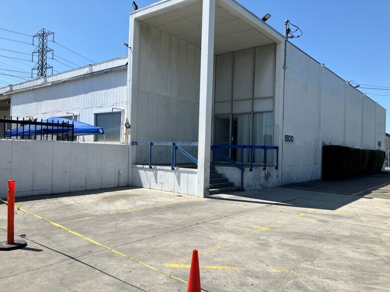 More Photos Of 1500 E Cerritos Ave, Anaheim Manufacturing For Lease