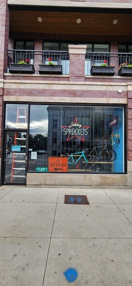 More Photos Of 5434 N Clark St, Chicago Apartments For Sale