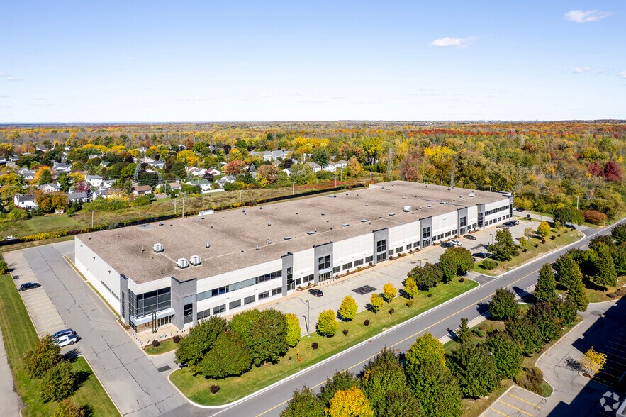 More Photos Of 20975-21225 Rue Daoust, Sainte-Anne-de-Bellevue Warehouse For Lease