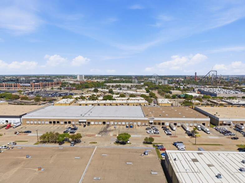 More Photos Of 2001-2023 Exchange Dr, Arlington Distribution For Lease