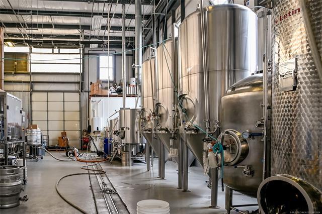 More Photos Of 1147 S Lewis Ave, Tulsa Freestanding For Lease