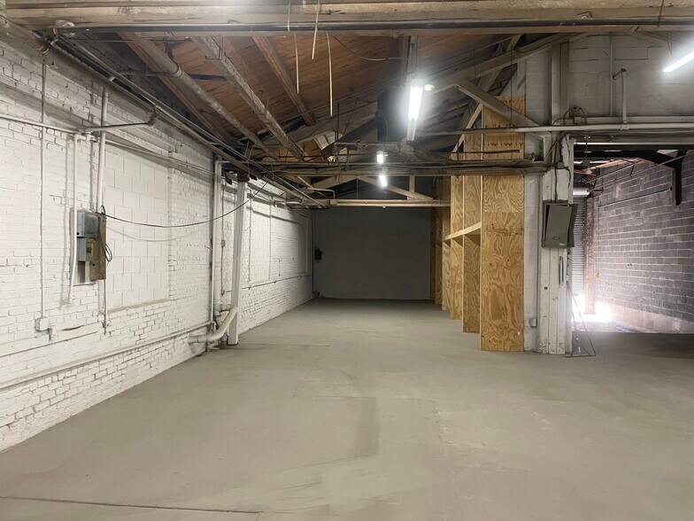 More Photos Of 1901 W Courtland St, Philadelphia Manufacturing For Sale