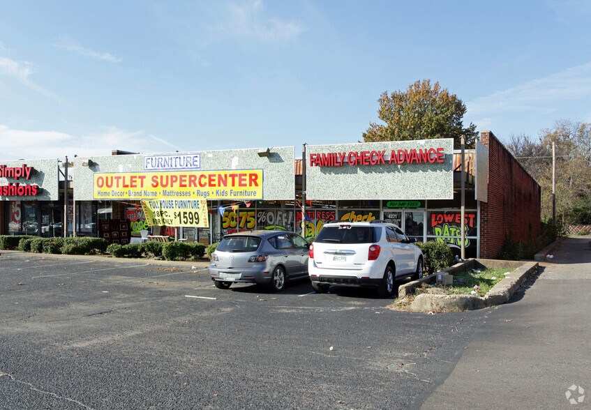 More Photos Of 4271-4273 Elvis Presley Blvd, Memphis Freestanding For Lease