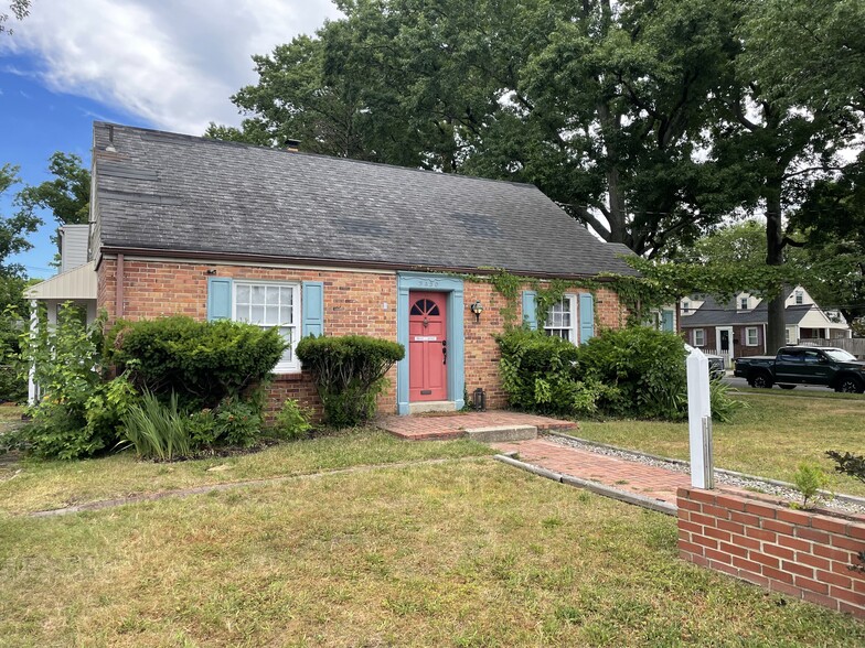 Primary Photo Of 3430 Hamilton St, Hyattsville Office For Lease