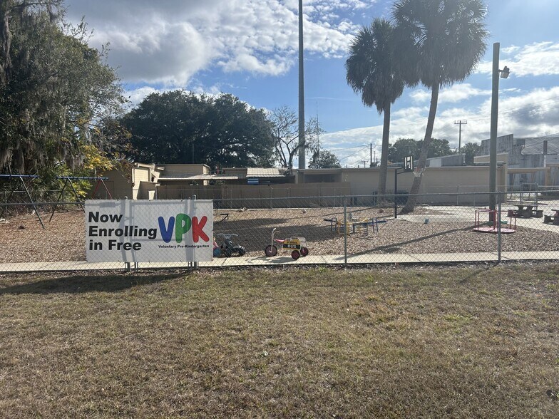 More Photos Of 1210 Saint Johns Ave, Palatka Office For Sale