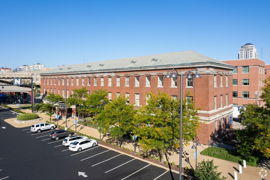Primary Photo Of 333 S 18th St, Saint Louis Office For Sale