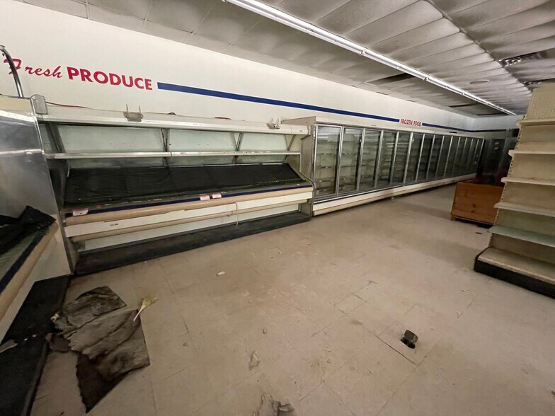 More Photos Of 937 N 1st St, Stephens Restaurant For Sale