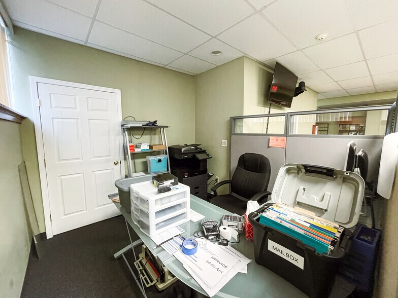 More Photos Of 2-8 Hawley St, Binghamton Hotel For Lease