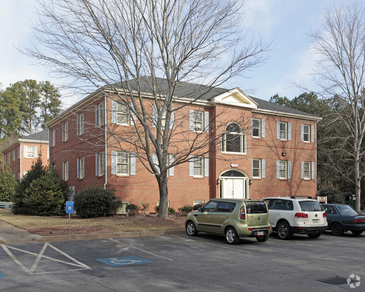 Primary Photo Of 5538 Old National Hwy, College Park Office For Lease